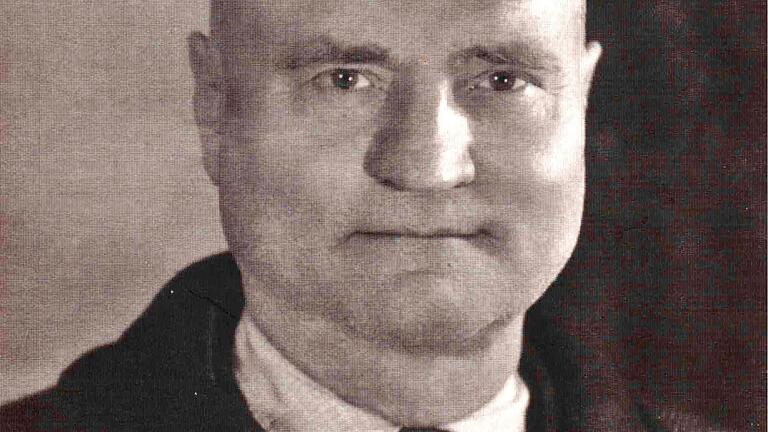 Konrad Försch leitete vor 75 Jahren ein Arbeitskommando, das Leichen unter den Würzburger Trümmern ausgrub. Wir entnahmen das Foto dem 2015 erschienenen Buch 'Konrad Försch – ein vergessener Würzburger Kommunist' von Guido Hoyer. Konrad Försch leitete vor 75 Jahren ein Arbeitskommando, das Leichen unter den Würzburger Trümmern ausgrub. Wir entnahmen das Foto dem 2015 erschienenen Buch 'Konrad Försch – ein vergessener Würzburger Kommunist' von Guido Hoyer.