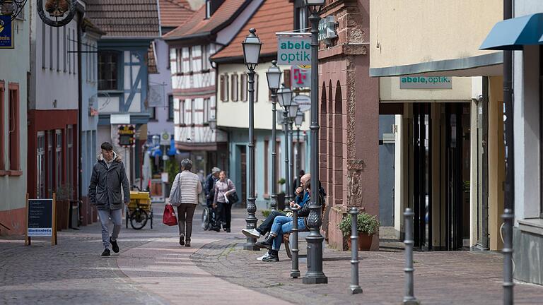 Der Mai vor einem Jahr: Blick in die Mitteltorstraße in Marktheidenfeld im Jahr 2020. Der Mai vor einem Jahr: Blick in die Mitteltorstraße in Marktheidenfeld im Jahr 2020.