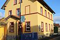 Der Wernarzer Kindergarten wird im März aufgelöst. Foto: Julia Raab       -  Die beiden Bushalte am früheren Wernarzer Kindergarten und an der Kirche sollen barrierefrei ausgebaut werden. Foto: Julia Raab