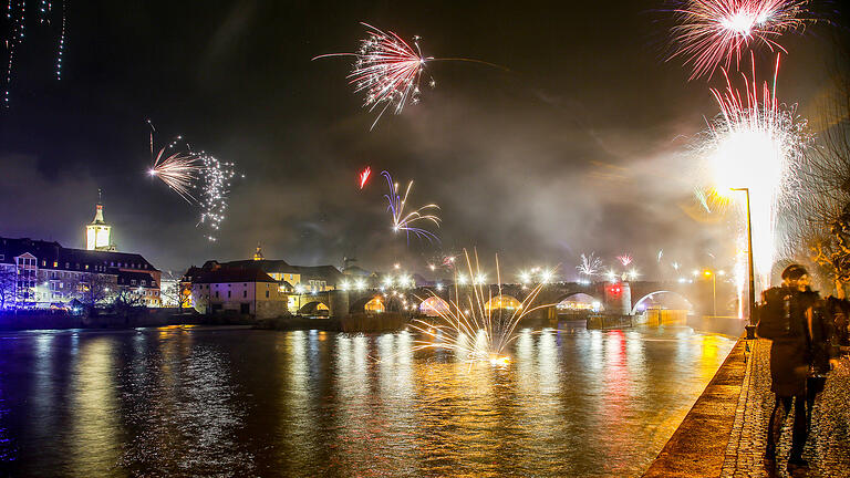 Das Silvesterfeuerwerk in Würzburg war auch in diesem Jahr wieder eine Pracht.
