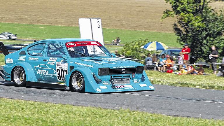 Gruppensieger: Der Stangenröther Sebastian Schmitt sicherte sich als Gesamtelfter mit seinem Opel Kadett C 16V den prestigeträchtigen ersten Platz in der Gruppe H beim Hauenstein-Bergrennen. Gruppensieger: Der Stangenröther Sebastian Schmitt sicherte sich als Gesamtelfter mit seinem Opel Kadett C 16V den prestigeträchtigen ersten Platz in der Gruppe H beim Hauenstein-Bergrennen.