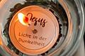 Das zum Kirchenfest Mariä Lichtmess verteilte &quot;Jesus-Licht&quot; transportierte die Botschaft &quot;Licht und Hoffnung in der Dunkelheit der Pandemie&quot;.