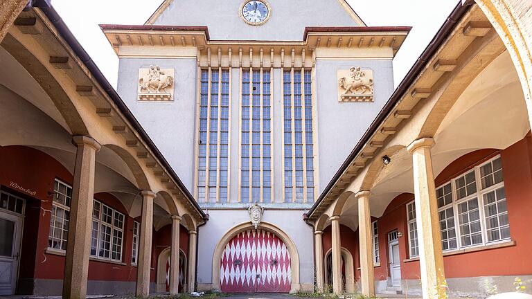 Seit 2002 geschlossen: der einstige Schlachthof in der Würzburger Straße in Bad Kissingen. Seit 2002 geschlossen: der einstige Schlachthof in der Würzburger Straße in Bad Kissingen.