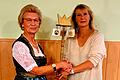 Traudl Konior übergibt das Zepter der Schweinfurter Bürgervereine an Birgit Steigerwald.