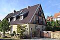 Die Doppelhaushälfte von Annette und Peter Hagen in Euerbach aus den 1950er-Jahren ist nach der Sanierung zum Niedrigenergie-Haus geworden.