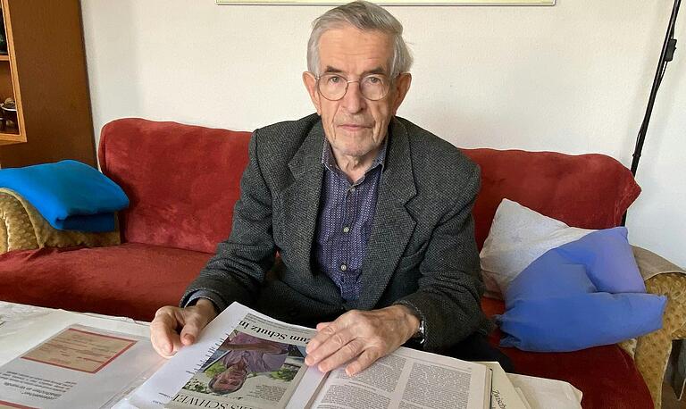 Dieter Schorn erlebte als Kind den Bombenkrieg in Schweinfurt und hat sich intensiv mit dem Thema auseinandergesetzt und Beiträge unter anderem in der Mainleite verfasst.