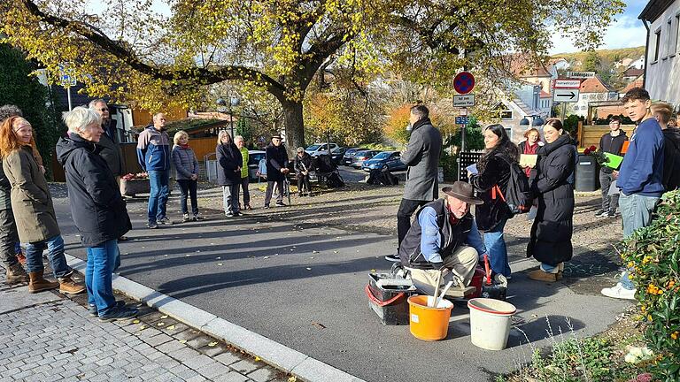 Feierliche Verlegung der Stolpersteine in Höchberg Feierliche Verlegung der Stolpersteine in Höchberg