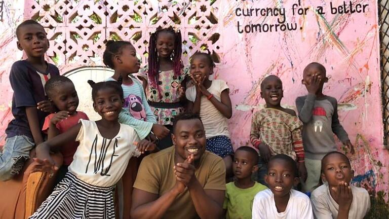 Die Spenden der Realschule Marktheidenfeld kommen direkt in Likoni (Mombasa) an. Die Spenden der Realschule Marktheidenfeld kommen direkt in Likoni (Mombasa) an.