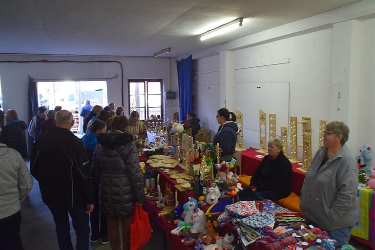 Ein vielfältiges Angebot gab es beim Bullenheimer Adventsmarkt Ein vielfältiges Angebot gab es beim Bullenheimer Adventsmarkt