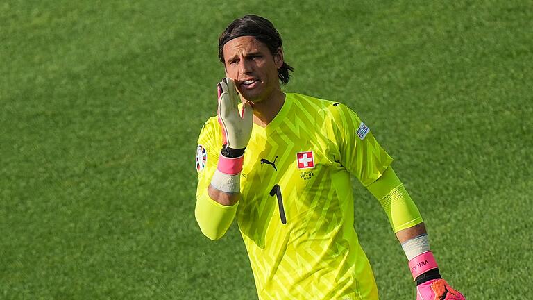 Yann Sommer - Torhüter Yann Sommer dirigiert künftig nur noch die Mitspieler seines Clubs Inter Mailand. Yann Sommer - Torhüter Yann Sommer dirigiert künftig nur noch die Mitspieler seines Clubs Inter Mailand.