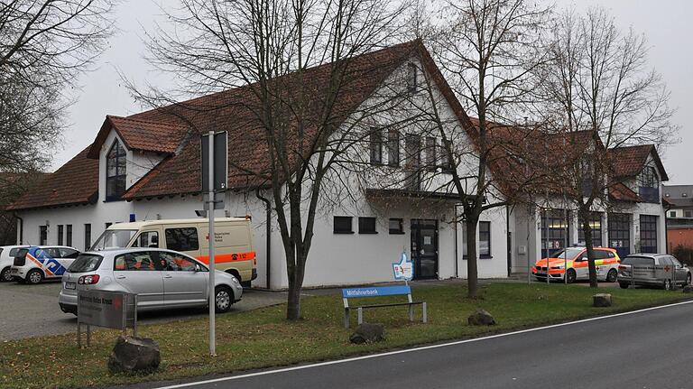 Das Rot-Kreuz-Haus in der Eichelsdorfer Straße 11 in Hofheim wird zum Impfzentrum des Landkreises Haßberge. Das Rot-Kreuz-Haus in der Eichelsdorfer Straße 11 in Hofheim wird zum Impfzentrum des Landkreises Haßberge.