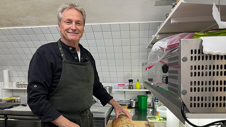 Tommy's Braterei in Bad Kissingen - Thomas Fries, Chef von 'Tommy's Braterei' in Bad Kissingen steht selbst auch in der Küche. Tommy's Braterei in Bad Kissingen - Thomas Fries, Chef von 'Tommy's Braterei' in Bad Kissingen steht selbst auch in der Küche.
