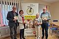 Eine Stunde Zeit pro Woche - Füreinander ist das neue ökumenische Projekt, um Menschen beizustehen. Das Bild zeigt von links den evangelischen Diakon Maik Richter, Theresia Schodorf-Friedrich (Gemeindecaritas), Koordinatorin Elisabeth Wagner und den katholischen Diakon Christoph Glaser.       -  Eine Stunde Zeit pro Woche - Füreinander ist das neue ökumenische Projekt, um Menschen beizustehen. Das Bild zeigt von links den evangelischen Diakon Maik Richter, Theresia Schodorf-Friedrich (Gemeindecaritas), Koordinatorin Elisabeth Wagner und den katholischen Diakon Christoph Glaser.