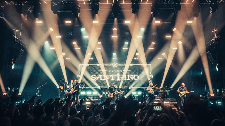 Santiano auf der Bühne. Santiano auf der Bühne.