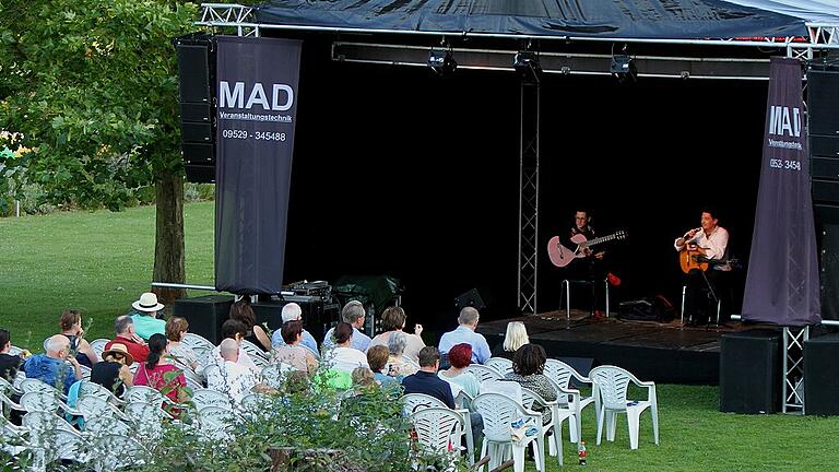 In diesem Jahr gibt es beim Kino-Sommer auf dem Gelände des Freibades in Eltmann drei Filme zu sehen. In diesem Jahr gibt es beim Kino-Sommer auf dem Gelände des Freibades in Eltmann drei Filme zu sehen.