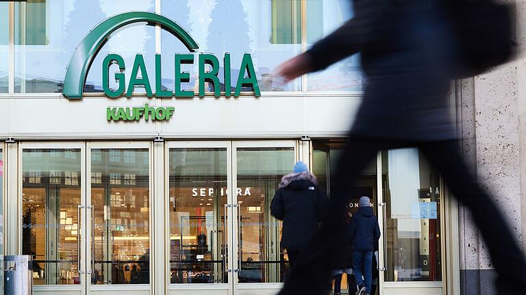 Giffey will mit neuen Galeria-Eigentümern sprechen.jpeg       -  Der Warenhauskonzern Galeria Karstadt Kaufhof muss aufgrund einer erneuten Insolvenz 16 Filialen schließen.