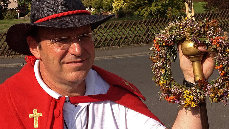 Jetzt ist Schluss: Pilgerführer Klaus Rind übte das Amt zwei Jahrzehnte lang aus, so lange wie kein anderer bisher. Jetzt ist Schluss: Pilgerführer Klaus Rind übte das Amt zwei Jahrzehnte lang aus, so lange wie kein anderer bisher.
