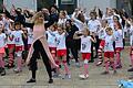 Die Jazz-Dancer der TG Höchberg unterhielten bei der Kirchweih am Marktplatz und animierten die Besucher zum Mitmachen.