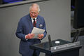 Deutschlandbesuch König Charles III. - Bundestag       -  Zeit für fröhliche Momente: König Charles III. von Großbritannien spricht am zweiten Tag seiner Deutschlandreise im Bundestag.