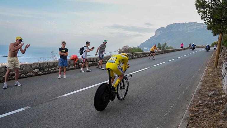 Tour de France - 21. Etappe       -  Tour-Sieger Pogacar im Zeitfahren.