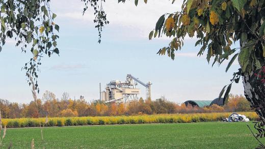 Röthlein: Zerstörte Idylle am Asphaltmischwerk