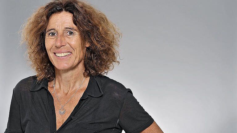 Manuela Göbel Manuela Göbel 