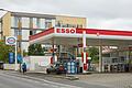 Die Esso-Tankstelle in der Franz-Ludwig-Straße wurde am Sonntagabend überfallen.&nbsp;