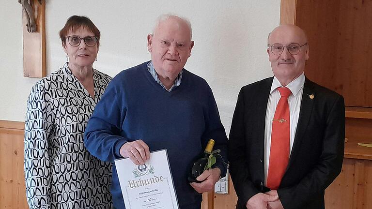 Auf dem Foto (von links): Elfriede Roth, Willi Hoßmann, Klemens Hoßmann.