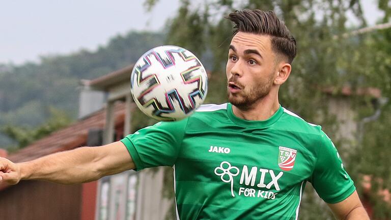 Severo Sturm, zweifacher Torschütze beim TSV Abtswind gegen den FC Sand. Severo Sturm, zweifacher Torschütze beim TSV Abtswind gegen den FC Sand.