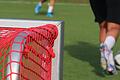 Zum zweiten Mal bietet das Fußball-Nachwuchsförderzentrum für Juniorinnen (NFZ) an der Universität Würzburg einen Workshop für Trainerinnen und Trainer an, die sich speziell an den Bedürfnissen von Fußball spielenden Mädchen und Frauen orientiert.