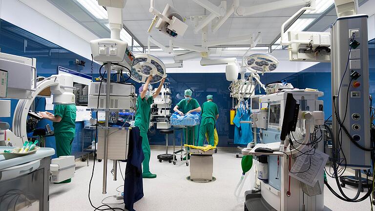 OP-Säle und die Infrastruktur drumherum (hier ein Symbolbild) stellen an die Medizin immer höhere Anforderungen. Das Krankenhaus Haßfurt strebt deshalb einen Neubau des OP-Traktes an.