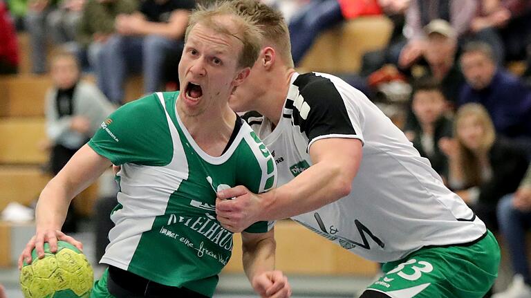 So dürften ihn die meisten Handballfans in der Region noch in Erinnerung haben: Manuel Feitz war bei der DJK Waldbüttelbrunn Kapitän und Spielmacher. So dürften ihn die meisten Handballfans in der Region noch in Erinnerung haben: Manuel Feitz war bei der DJK Waldbüttelbrunn Kapitän und Spielmacher.