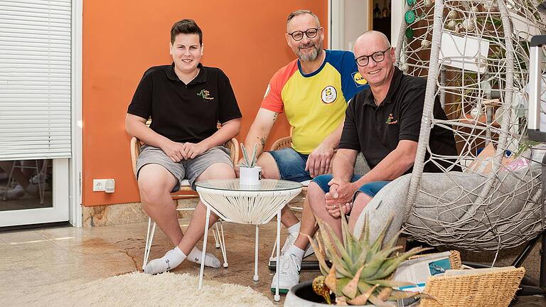 Linus-Finn Back, Andreas Back und Andreas Katzenberger (von links) vom Cycling Team Schweinfurt haben maßgeblich bei der Organisation der Deutschland-Tour-Rennen in Schweinfurt geholfen. Linus-Finn Back, Andreas Back und Andreas Katzenberger (von links) vom Cycling Team Schweinfurt haben maßgeblich bei der Organisation der Deutschland-Tour-Rennen in Schweinfurt geholfen.
