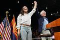 Tot stellen oder angreifen? Das Trump-Dilemma der Demokraten       -  Alexandria Ocasio-Cortez ist am Wochenende gemeinsam mit Sanders aufgetreten. (Archivbild)