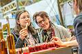 Zahlreiche Menschen besuchen am Samstag&nbsp; die 12. Fränkische Feinschmecker-Messe in der Karl-Knauf-Halle in Iphofen.