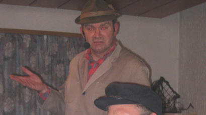 Martin Wachenbrönner in Burgwallbach als „Gotthold“. Jetzt gilt es, nicht über sich selbst zu lachen, was manchmal gar nicht so einfach ist. - Martin Wachenbrönner in Burgwallbach als „Gotthold“. Jetzt gilt es, nicht über sich selbst zu lachen, was manchmal gar nicht so einfach ist. Martin Wachenbrönner in Burgwallbach als „Gotthold“. Jetzt gilt es, nicht über sich selbst zu lachen, was manchmal gar nicht so einfach ist. - Martin Wachenbrönner in Burgwallbach als „Gotthold“. Jetzt gilt es, nicht über sich selbst zu lachen, was manchmal gar nicht so einfach ist.