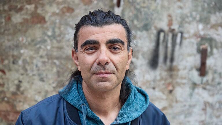 Neustarts des Films &bdquo;Crossing The Bridge - The Sound of Istanbul       -  Knapp 20 Jahre nach der ersten Veröffentlichung stellt Akin die restaurierte Fassung seines Films vor.