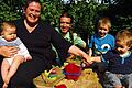 Die Zeißners: Jetzt ein Quintett, von links: Neuankömmling Töchterchen Gwendolin, Mutter Brigitte, Vater Jürgen, Benjamin (5) und Jonathan (3).
