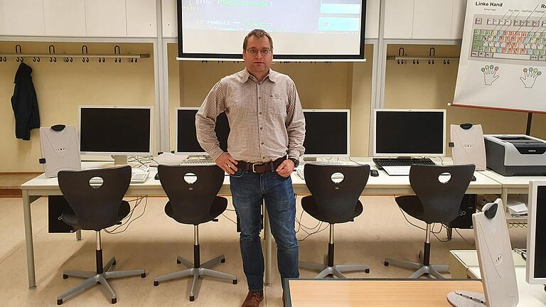 Diplominformatiker Florian Holzinger, IT-Fachschaftsleiter und Mitglied der Schulleitung.