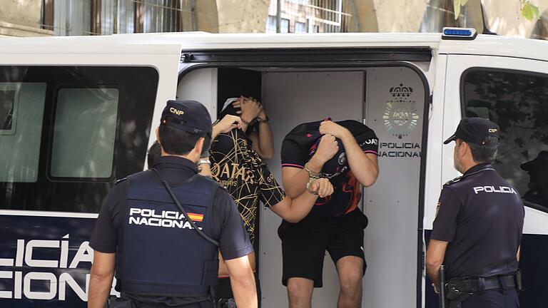 Vorwurf der Vergewaltigung auf Mallorca       -  Die vier kamen nun zwar frei, aber das Strafverfahren gegen sie ist damit noch nicht zu Ende. (Archivbild)