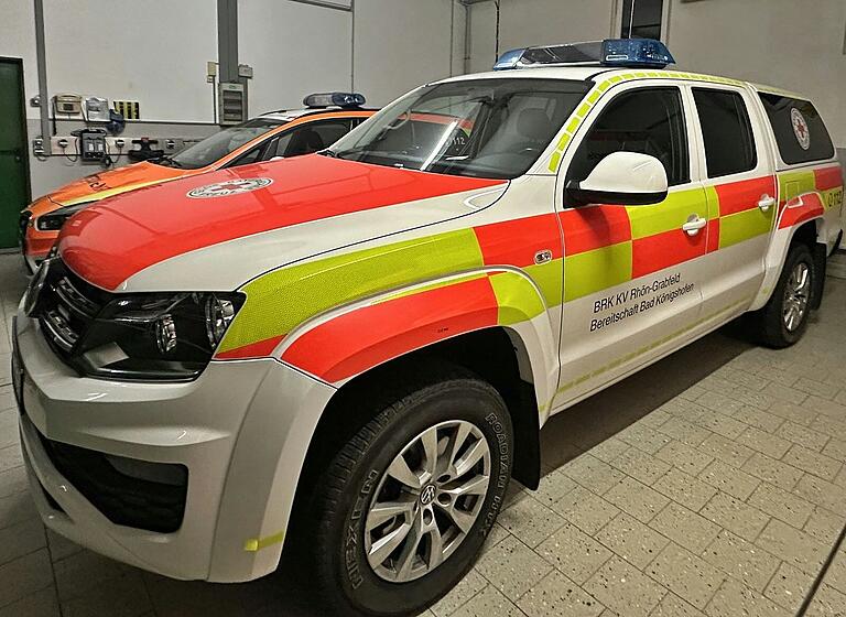 Neu in der Flotte der BRK Bereitschaft Bad Königshofen ist das neue Mehrzweckfahrzeug. Neu in der Flotte der BRK Bereitschaft Bad Königshofen ist das neue Mehrzweckfahrzeug.