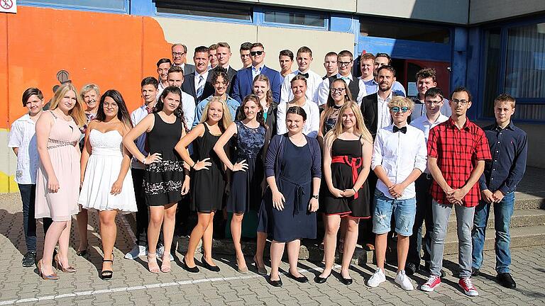Die Absolventen der Mittelschule Volkach. Die Absolventen der Mittelschule Volkach.
