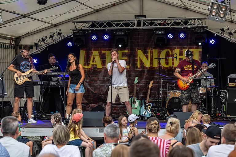 In Ebern inzwischen Kult: die Rocker von Late Night.