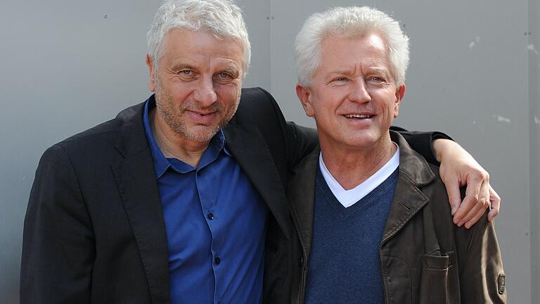 Die Schauspieler Udo Wachtveitl (l) und Miroslav Nemec gehören als Münchner Ermittlerteam zu den dienstältesten Tatort-Kommissaren. 'Frau Bu lacht' war eine von rund 70 Folgen der Münchner Ermittler Die Schauspieler Udo Wachtveitl (l) und Miroslav Nemec gehören als Münchner Ermittlerteam zu den dienstältesten Tatort-Kommissaren. 'Frau Bu lacht' war eine von rund 70 Folgen der Münchner Ermittler
