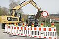 Die Ortsdurchfahrt von Mitgenfeld ist in dieser Woche wegen Asphaltierarbeiten selbst für die Anlieger gesperrt. Das und auch einige Ereignisse der vergangenen Tage sorgen im Ort für Unmut. Foto: Steffen Standket       -  Die Ortsdurchfahrt von Mitgenfeld ist in dieser Woche wegen Asphaltierarbeiten selbst für die Anlieger gesperrt. Das und auch einige Ereignisse der vergangenen Tage sorgen im Ort für Unmut. Foto: Steffen Standket