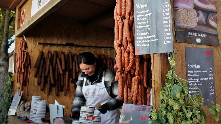 Beim 12. Rhöner Wurstmarkt am 12. und 13. Oktober dreht sich alles um Wurst und Schinken. Beim 12. Rhöner Wurstmarkt am 12. und 13. Oktober dreht sich alles um Wurst und Schinken. 