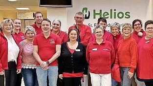 Die Mitarbeiter des Helios St. Elisabeth-Krankenhauses setzen ein Zeichen für die Herzgesundheit von Frauen.       -  Die Mitarbeiter des Helios St. Elisabeth-Krankenhauses setzen ein Zeichen für die Herzgesundheit von Frauen.