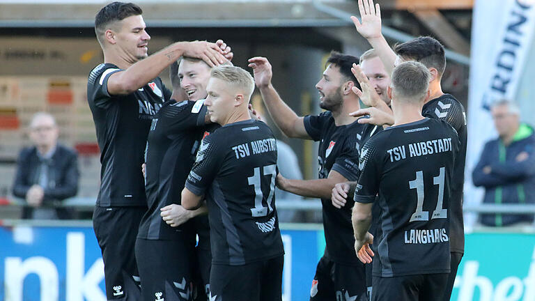 Gibt es für den TSV Aubstadt auch gegen die SpVgg Greuther Fürth II Grund zum Jubeln? Gibt es für den TSV Aubstadt auch gegen die SpVgg Greuther Fürth II Grund zum Jubeln?