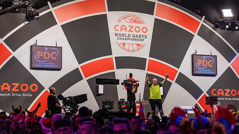 Bis zum 3. Januar lockt die Darts-WM ein großes Fernseh-Publikum. Bis zum 3. Januar lockt die Darts-WM ein großes Fernseh-Publikum. 