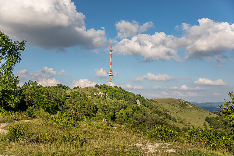 Blick auf den Hauptgipfel mit Fernsehturm